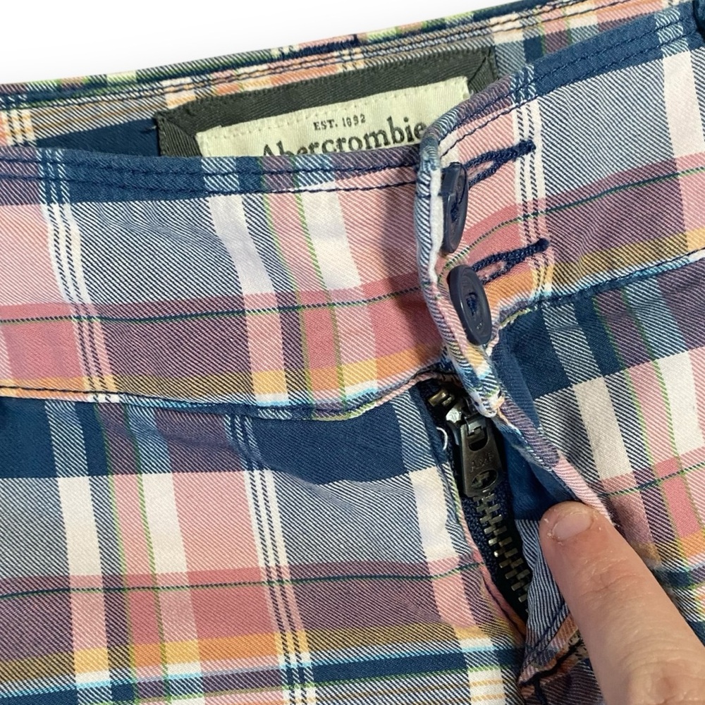 y2k Abercrombie & Fitch Pink Plaid Multicolor Low Rise Mini Booty Shorts Size 2 - Picture 2 of 5